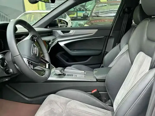 Audi A6L — Фото автомобиля 4