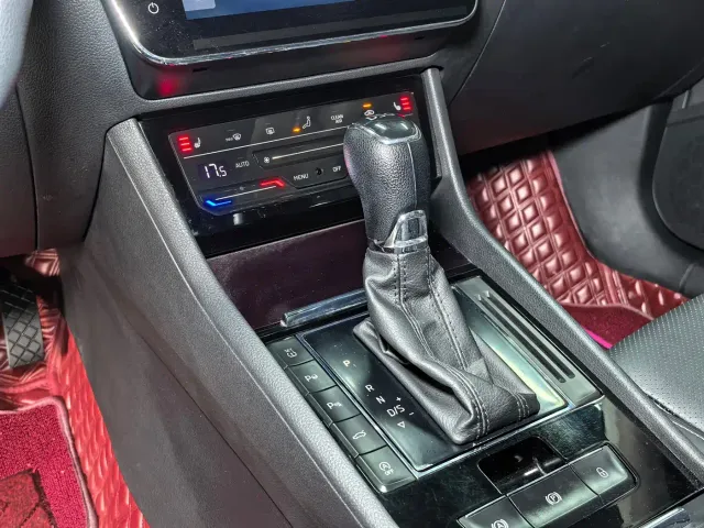 Skoda Superb — Фото автомобиля 17