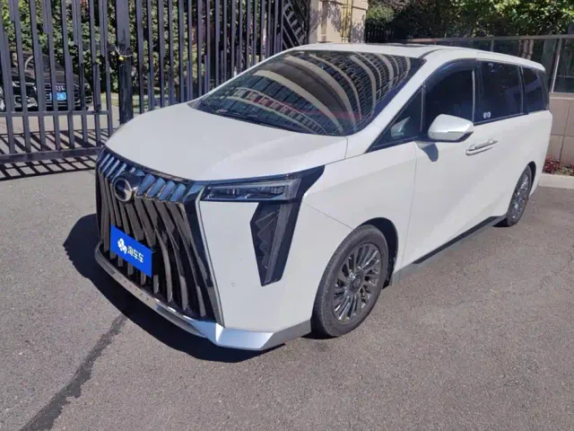 Фотография автомобиля — GAC Trumpchi M8