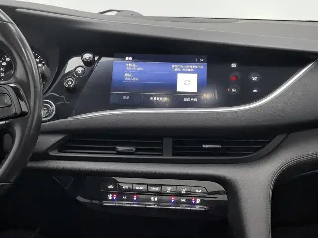 Buick Enclave — Фото автомобиля 12