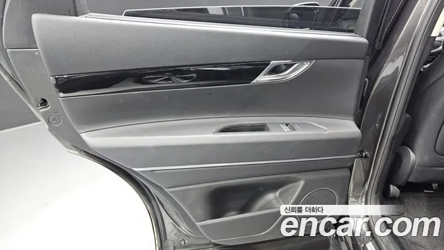 Genesis GV80 3.5T Бензин AWD — Фото автомобиля 25