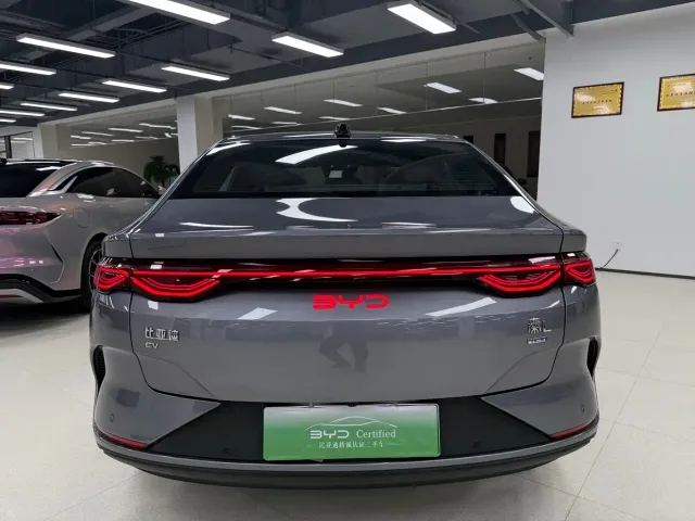 BYD Qin L 2025 Model EV 545KM Excellence Edition — Фото автомобиля 6