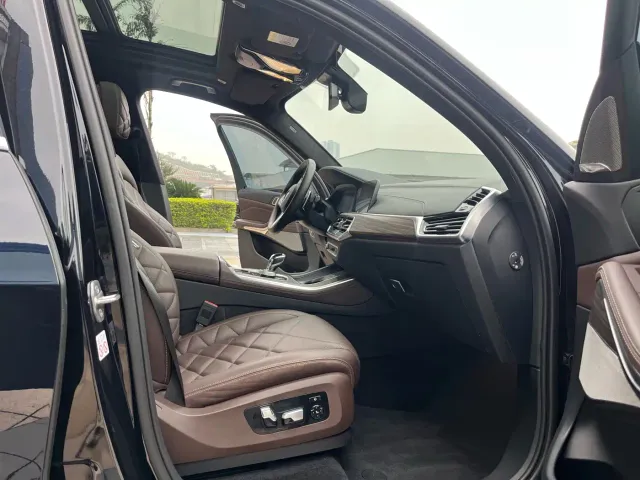 BMW X5 — Фото автомобиля 16