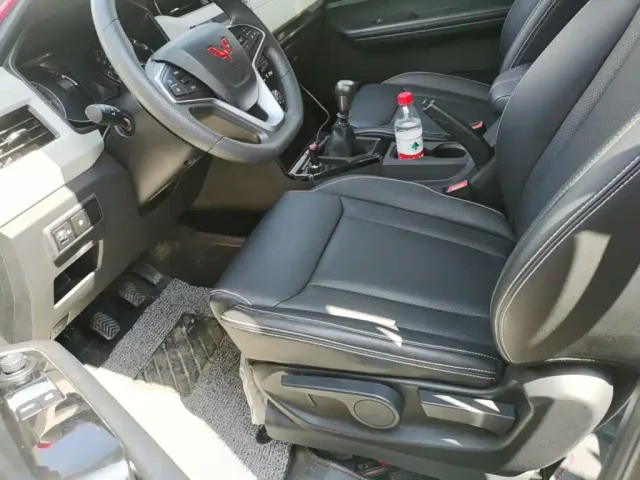 Wuling Zhengcheng — Фото автомобиля 14