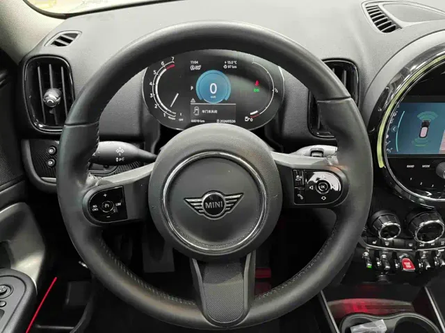 MINI Countryman — Фото автомобиля 8