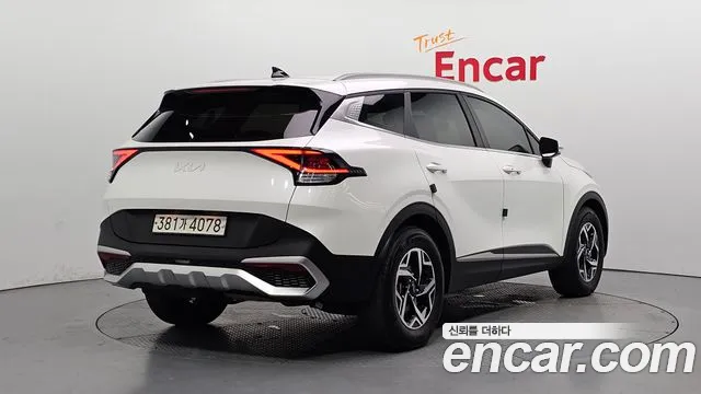 Kia Sportage Sportage 5-е поколение Дизель 2.0 2WD — Фото автомобиля 2