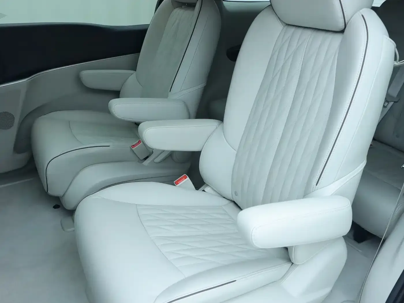 Buick Buick GL8 2021 Land Business Class 652T Luxury — Фото автомобиля 15