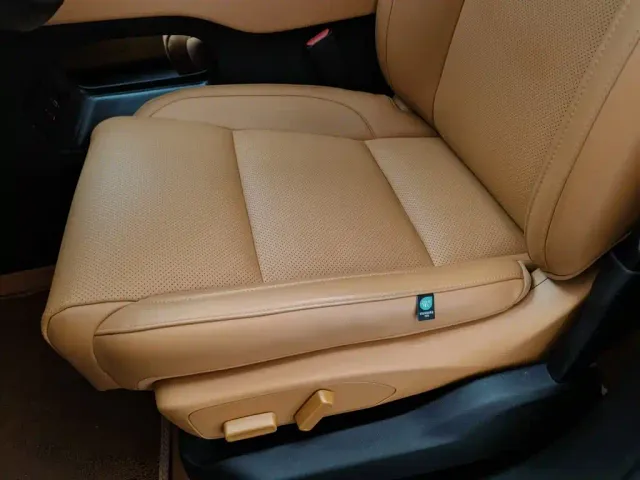 Leapmotor C16 — Фото автомобиля 20