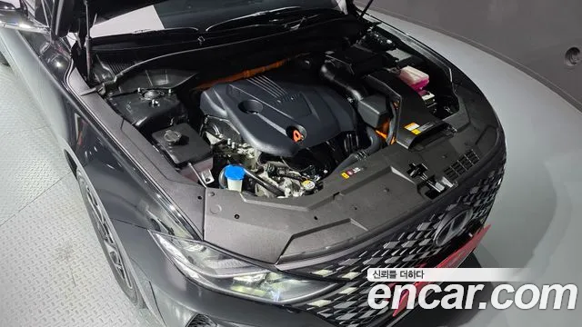 Hyundai Grandeur Grandeur (New) Hybrid — Фото автомобиля 9