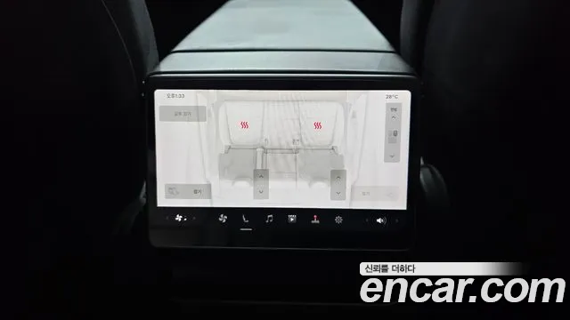 Tesla Model Y — Фото автомобиля 30