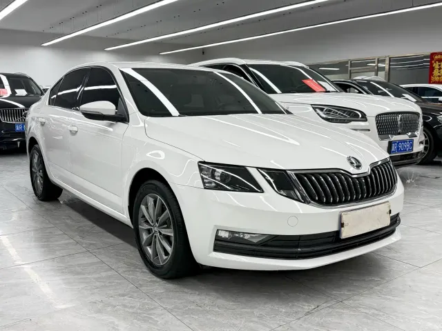 Skoda Octavia — Фото автомобиля 3