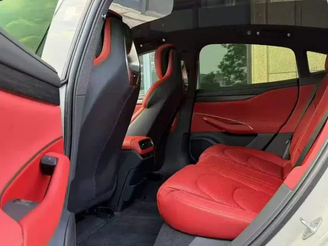 Xiaomi SU7 — Фото автомобиля 6