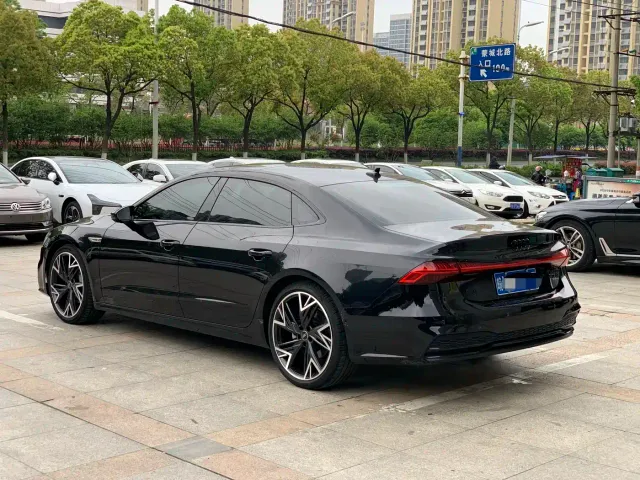 Audi A7L — Фото автомобиля 6