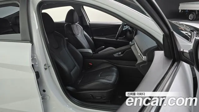 Hyundai AVANTE Avante (CN7) — Фото автомобиля 8