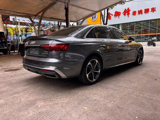 Audi A4L — Фото автомобиля 11