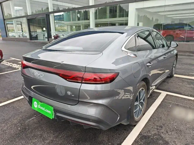 BYD Qin L — Фото автомобиля 6