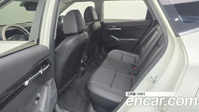 Kia Seltos New — Фото автомобиля 11