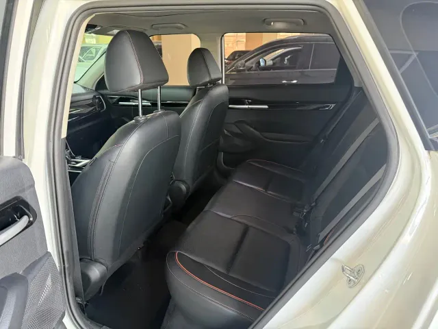 Kia Seltos — Фото автомобиля 11