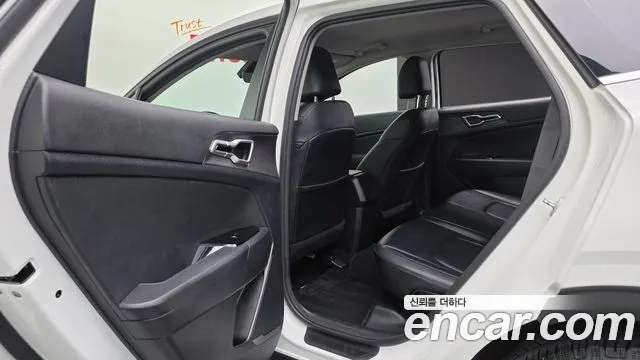Kia Sportage Sportage 5-е поколение Бензин 1.6 турбо 2WD — Фото автомобиля 13