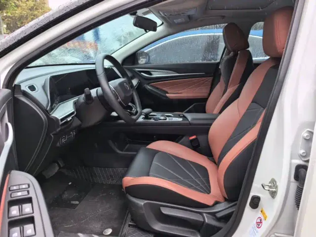 Changan Eado — Фото автомобиля 14