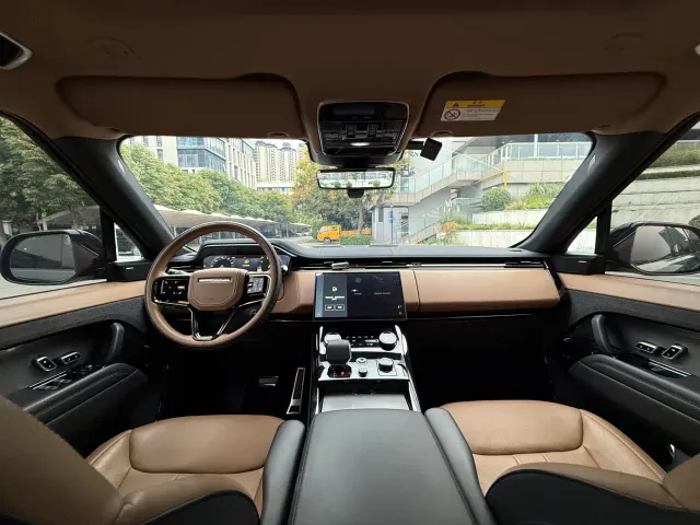 Land Rover Range Rover Sport — Фото автомобиля 14