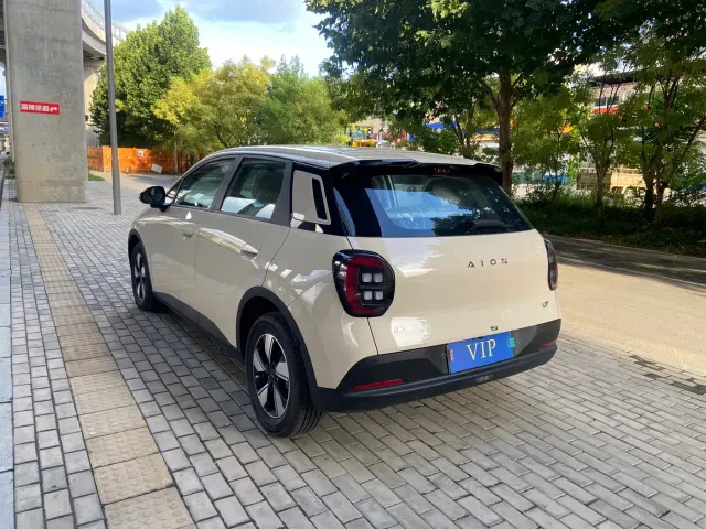 GAC Aion UT — Фото автомобиля 2
