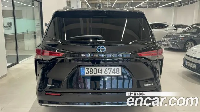Toyota Sienna Generation 4 — Фото автомобиля 4