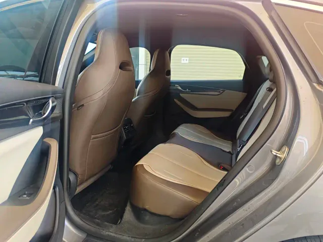 BYD Qin PLUS — Фото автомобиля 5