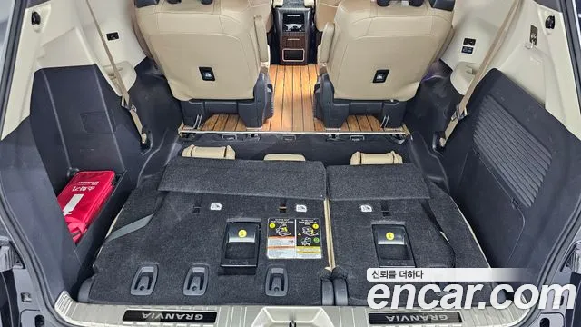 Toyota Sienna — Фото автомобиля 14