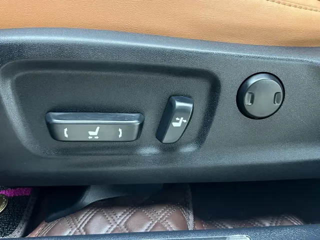 Lexus RX — Фото автомобиля 21