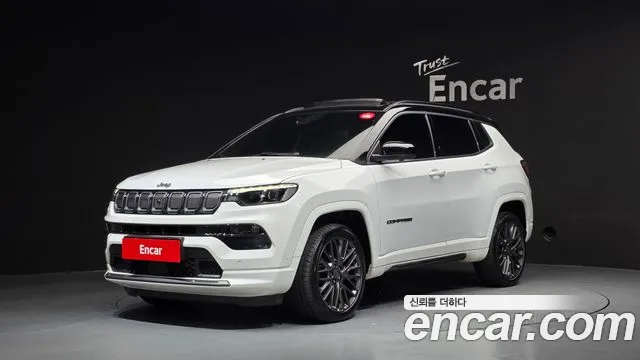 Фотография автомобиля — Jeep Compass