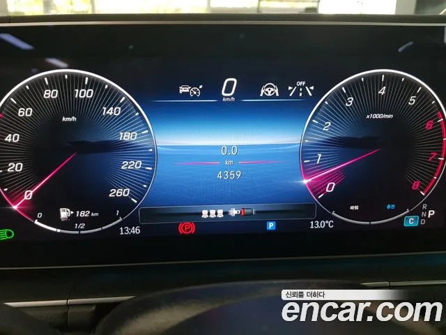 Mercedes-Benz GLE-Class — Фото автомобиля 8