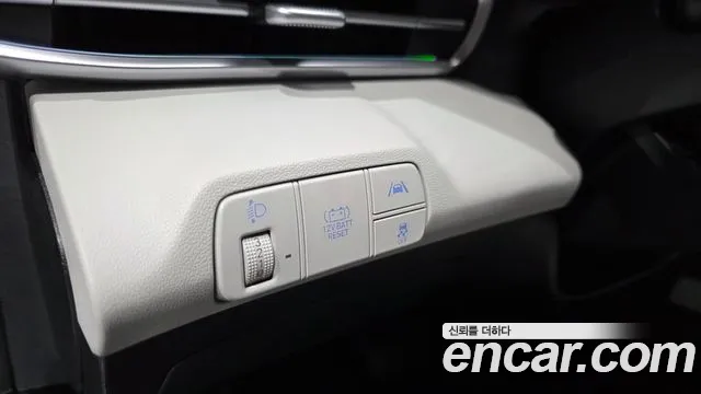 Hyundai AVANTE Inspiration — Фото автомобиля 12