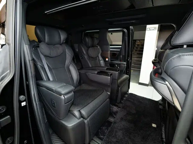 Toyota Vellfire — Фото автомобиля 11
