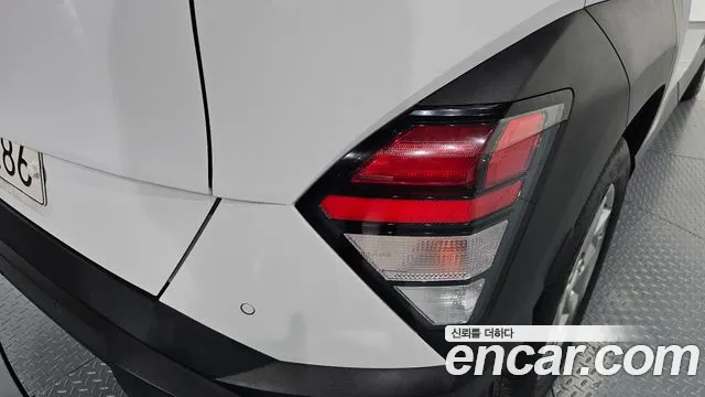 Hyundai Kona — Фото автомобиля 8