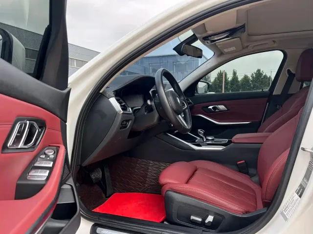 BMW 3 Series — Фото автомобиля 8