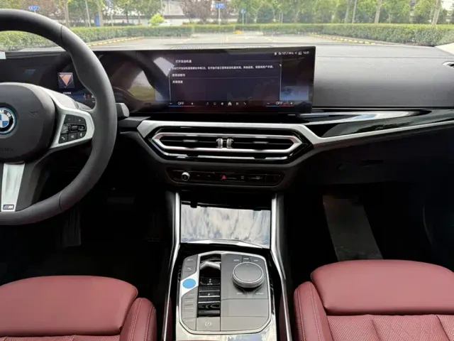 BMW i3 — Фото автомобиля 5