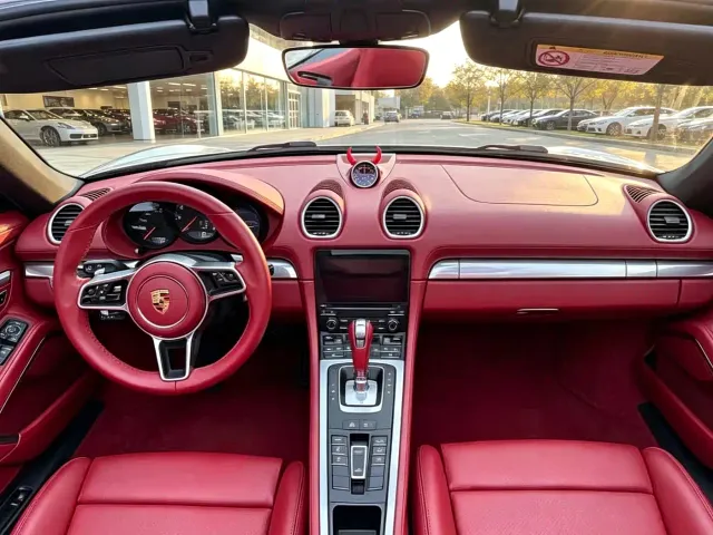 Porsche 718 — Фото автомобиля 4