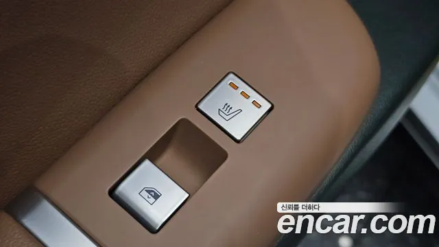 Hyundai Grandeur GN7 — Фото автомобиля 28