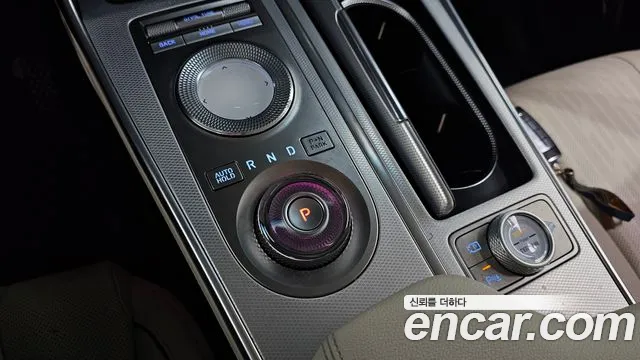Genesis GV80 — Фото автомобиля 12
