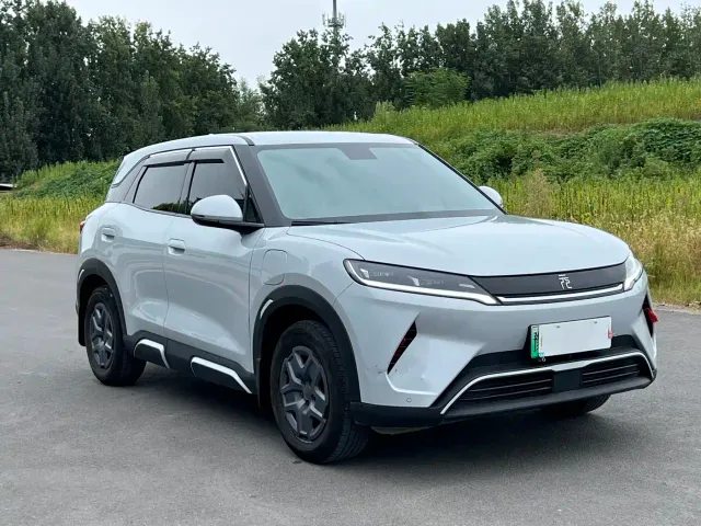 BYD Yuan UP — Фото автомобиля 3