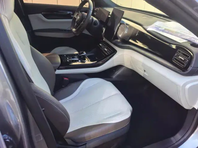 BYD Qin PLUS — Фото автомобиля 8