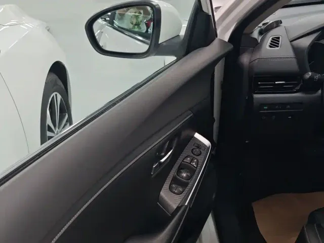 Nissan Sylphy — Фото автомобиля 6