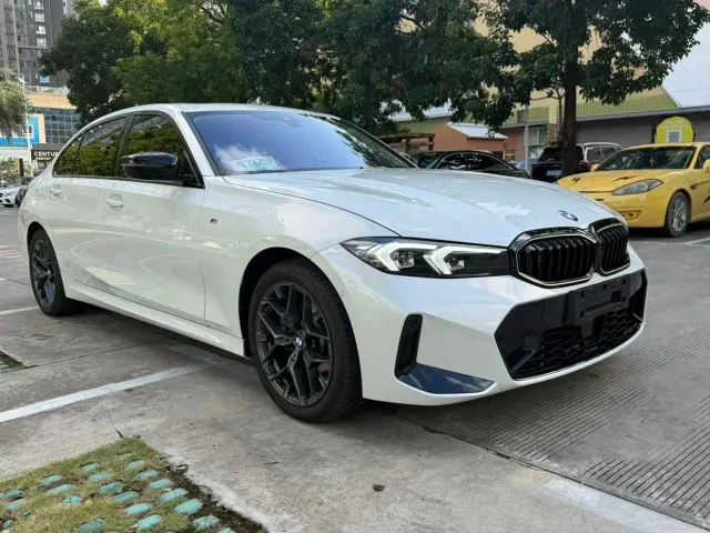 BMW 3 Series — Фото автомобиля 4