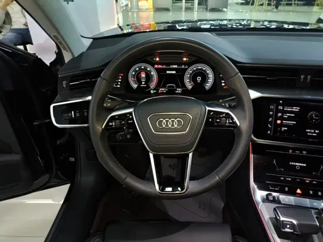 Audi A6L — Фото автомобиля 10