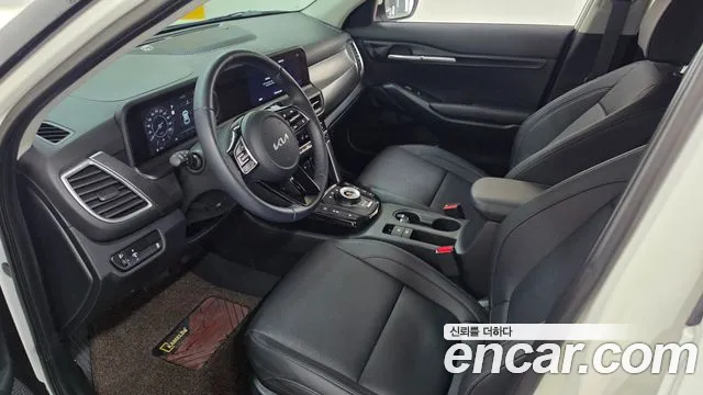 Kia Seltos — Фото автомобиля 11