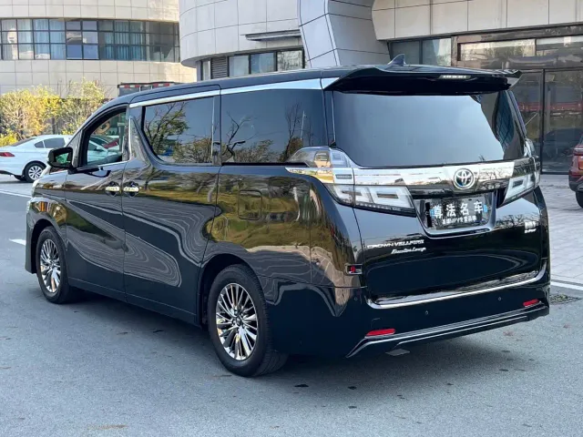 Toyota Vellfire — Фото автомобиля 6