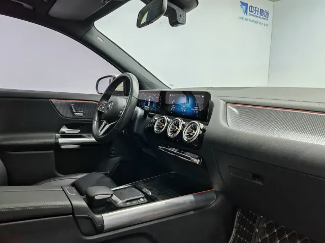 Mercedes-Benz GLA-Class — Фото автомобиля 15