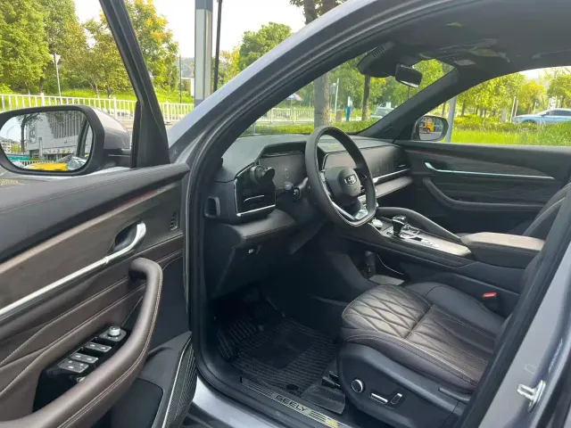 Geely Xingyue L — Фото автомобиля 4