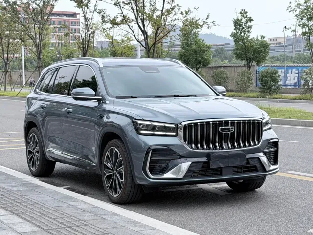 Geely Xingyue L 2026 Oriental Glory 2.0TD Automatic Moonlight Edition — Фото автомобиля 3